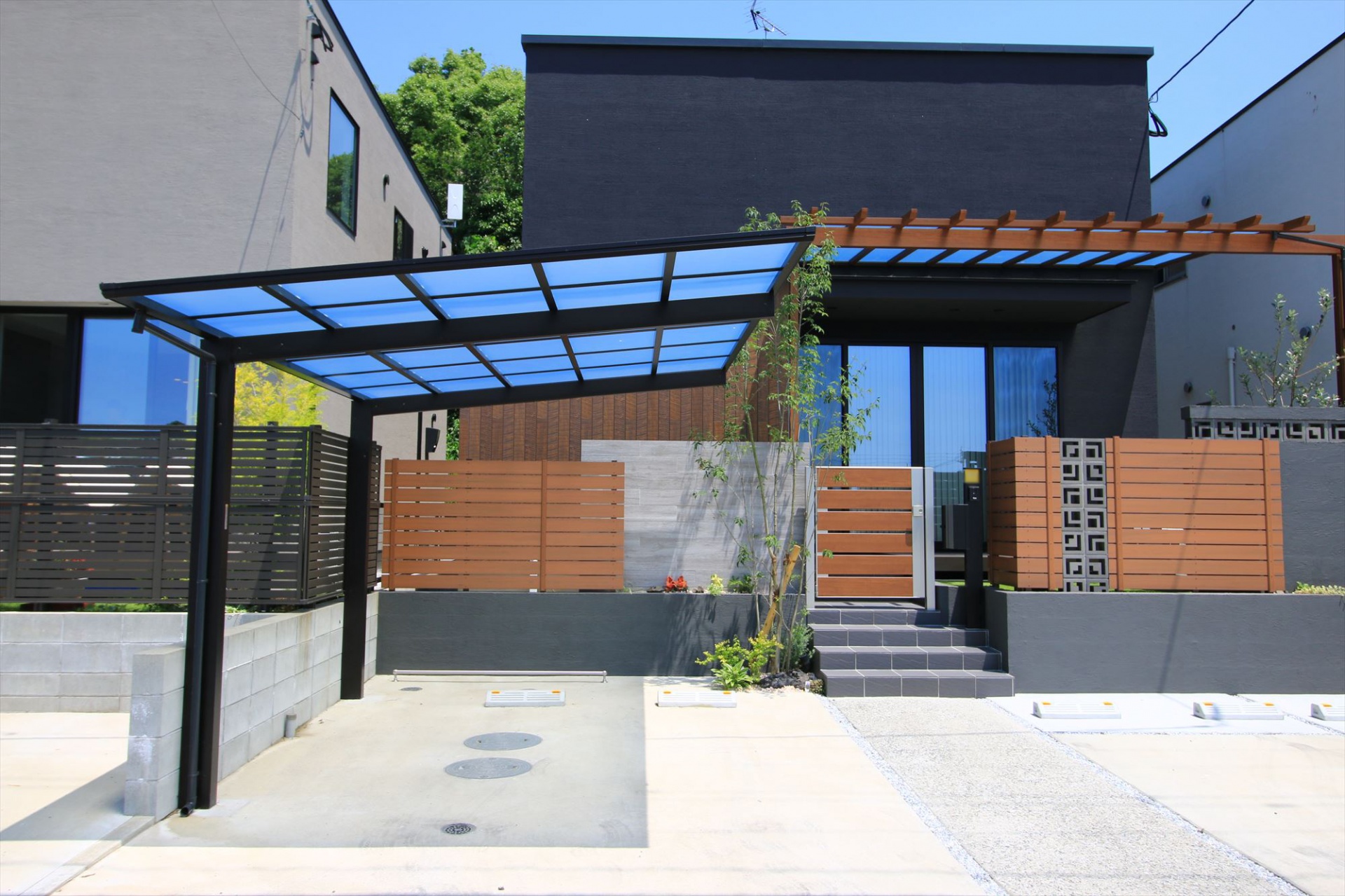 <p><img src="https://www.tanushimaru.co.jp/smileys/shine.gif">After<img src="https://www.tanushimaru.co.jp/smileys/shine.gif"></p>