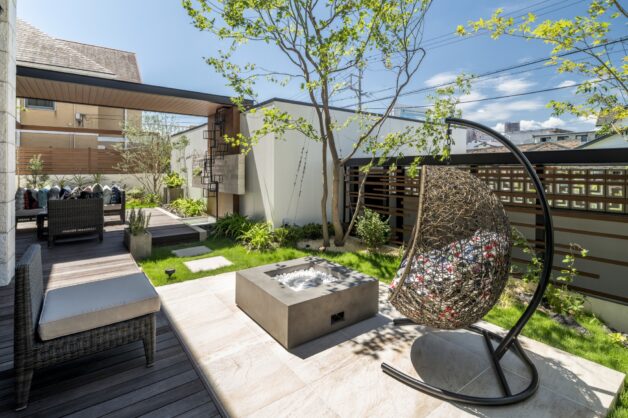 ドライガーデン、雑木の庭、オブジェガーデン、アウトドアリビングと贅沢な庭。