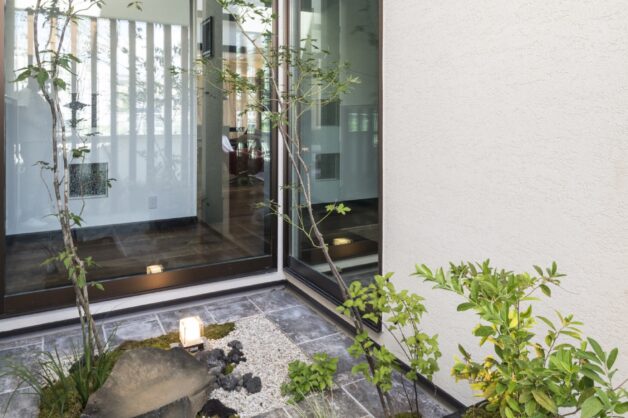 ドライガーデン、雑木の庭、オブジェガーデン、アウトドアリビングと贅沢な庭。