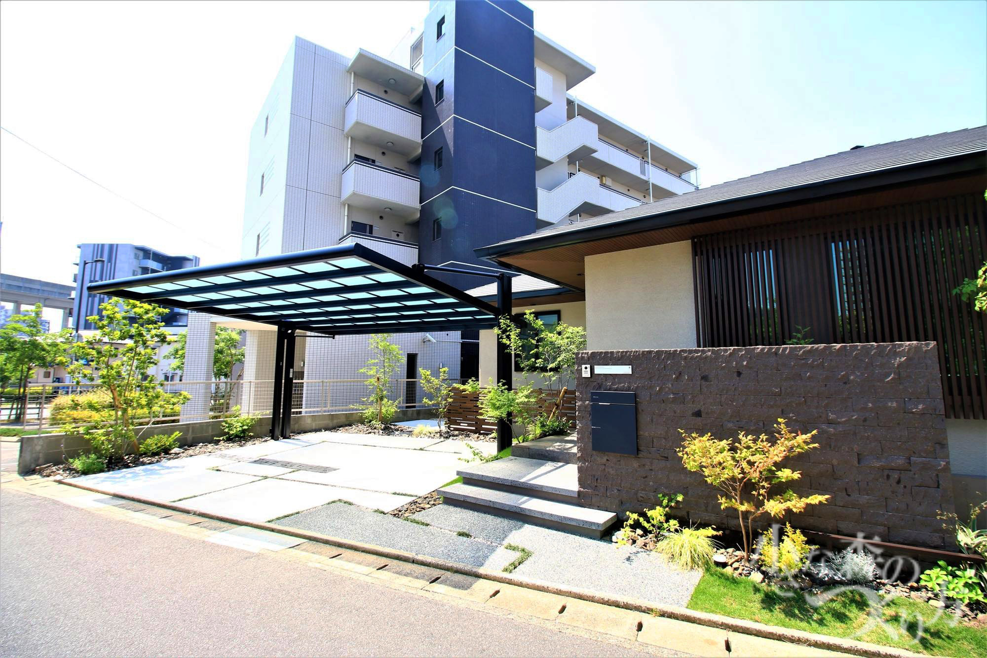 ご利用にあたって重視されたことは？<ul>
<li>誠実な業者か</li>
<li>デザイン（プランの提案力）</li>
</ul>