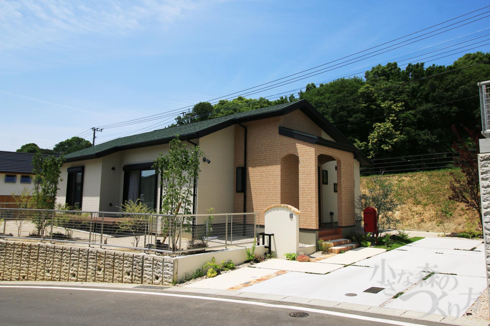 弊社を何でお知りになりましたか？<ul>
<li>住宅メーカー、設計事務所からの紹介</li>
</ul>