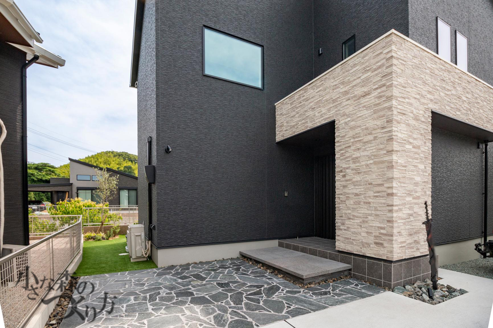 ご利用にあたって重視されたことは？<ul>
<li>デザイン（プランの提案力）</li>
<li>価格</li>
<li>施工実績</li>
</ul>