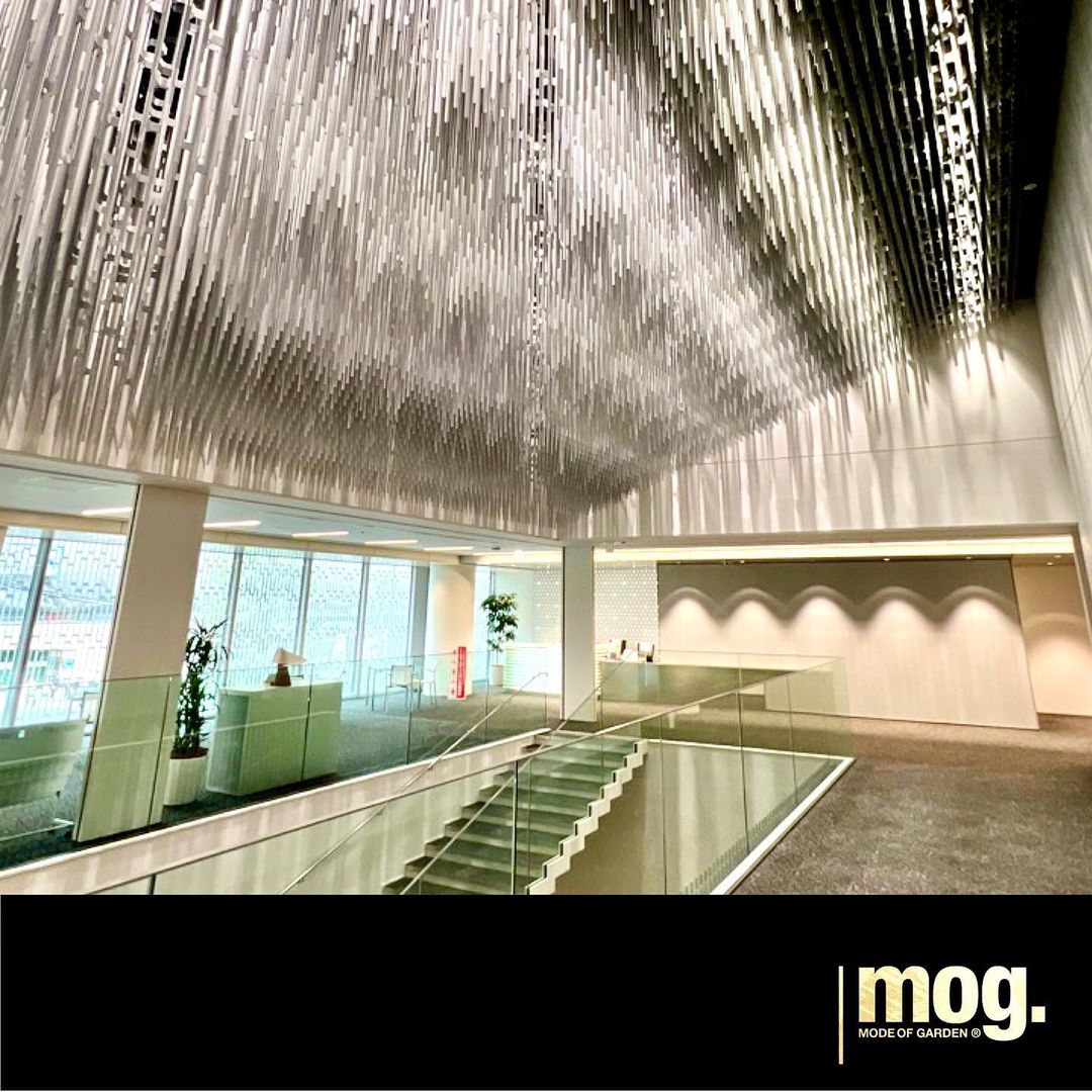 <p>昨日はYKK様にてお仕事して福岡に戻りました😊</p>