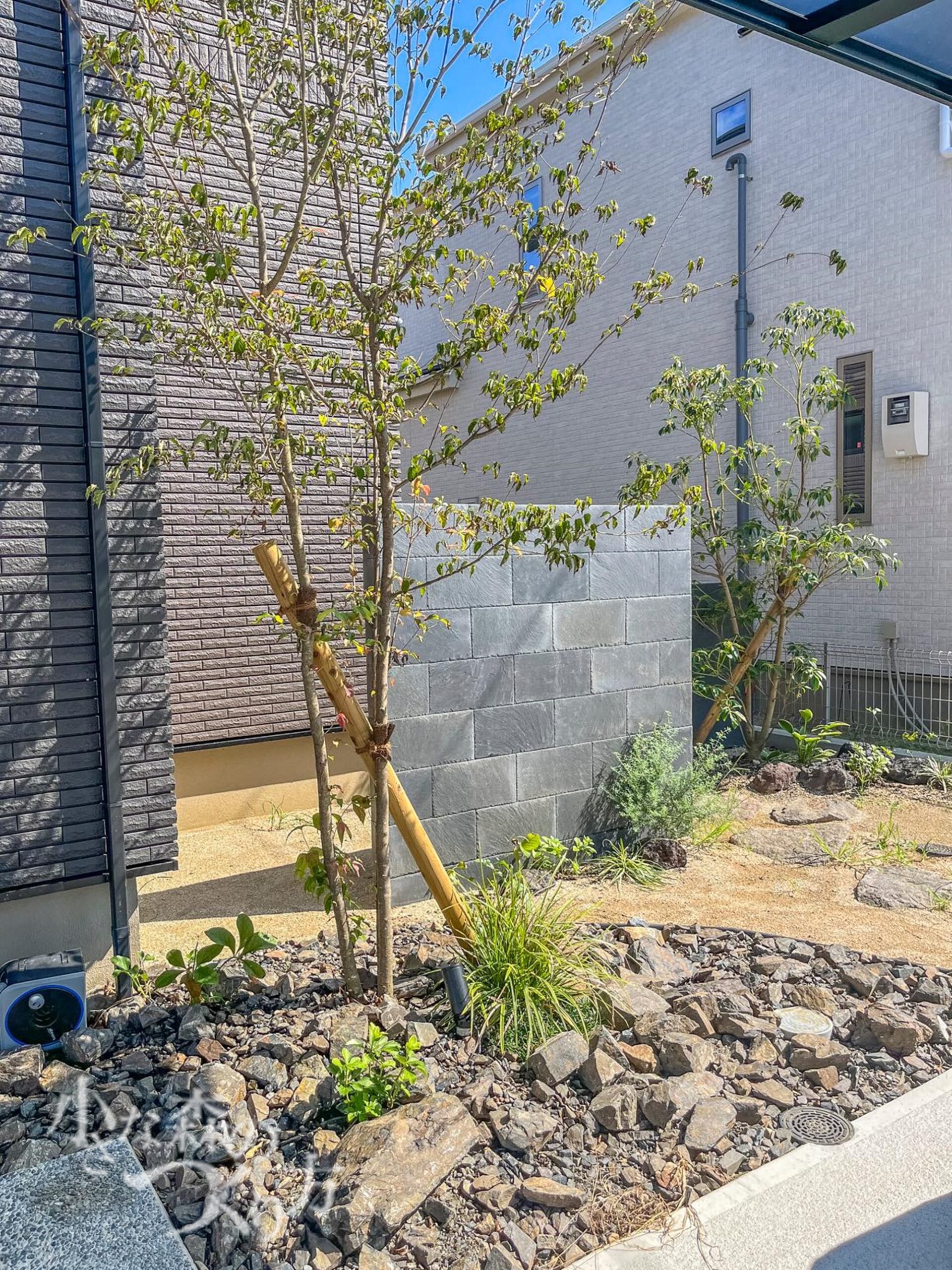 その他。ご意見・ご希望について<p>デザイン・施工共にとても満足させて頂きました。</p>
<p>ありがとうございます。</p>
<p>今後も庭や外構で相談させて頂くかと思います。</p>
<p>どうぞ宜しくお願い致します。</p>