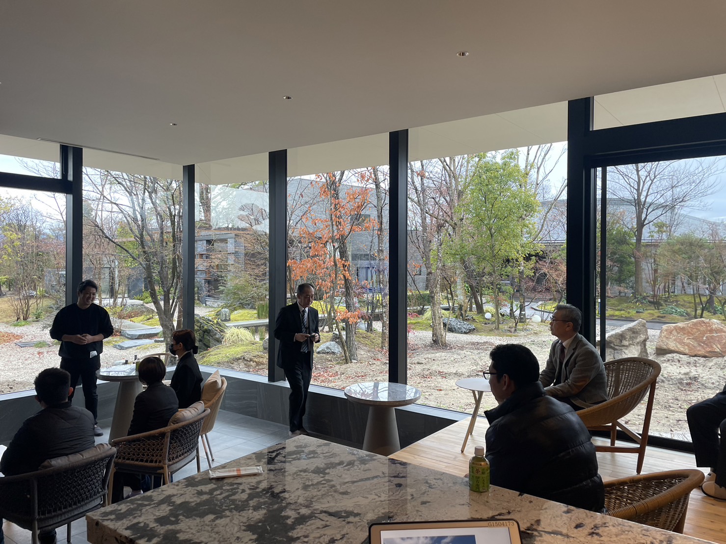 <div class="xdj266r x11i5rnm xat24cr x1mh8g0r x1vvkbs x126k92a">
<div dir="auto">
<p>本社の開放感ある新施設にて、会社説明会を行いました✨</p>
</div>
<p>お越しいただきありがとうございました😊</p>
</div>
<p>皆様に、少しでも田主丸緑地建設の</p>
<p>魅力が伝わっていましたら幸いです。</p>
<div class="x11i5rnm xat24cr x1mh8g0r x1vvkbs xtlvy1s x126k92a"></div>