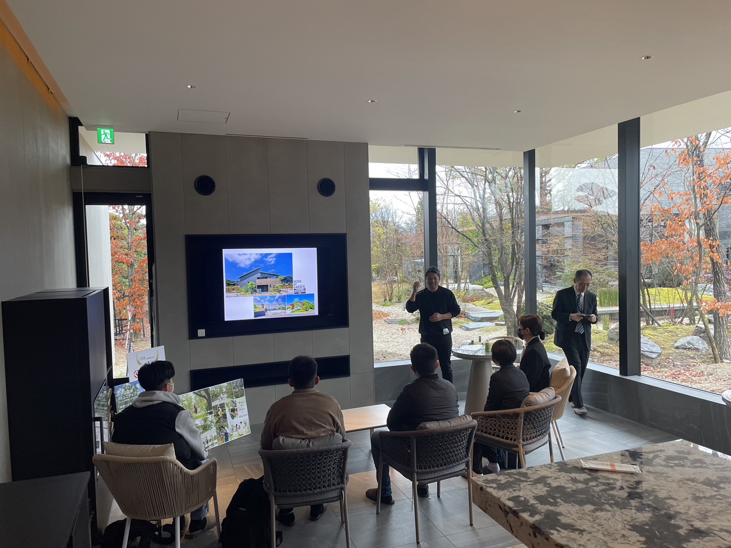 <div class="xdj266r x11i5rnm xat24cr x1mh8g0r x1vvkbs x126k92a">
<div dir="auto">
<p>本社の開放感ある新施設にて、会社説明会を行いました✨</p>
</div>
<p>お越しいただきありがとうございました😊</p>
</div>
<p>皆様に、少しでも田主丸緑地建設の</p>
<p>魅力が伝わっていましたら幸いです。</p>
<div class="x11i5rnm xat24cr x1mh8g0r x1vvkbs xtlvy1s x126k92a"></div>