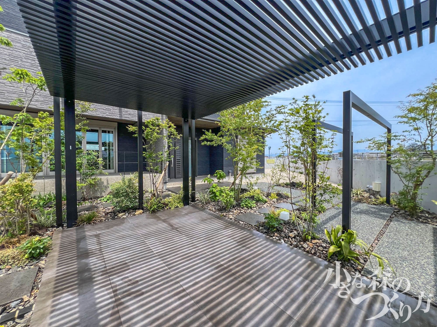 どのようなご希望がありましたか？<p>取り入れたいタイルデッキがあり、</p>
<p>そこに合わせたデザインのご提案を希望しました。</p>