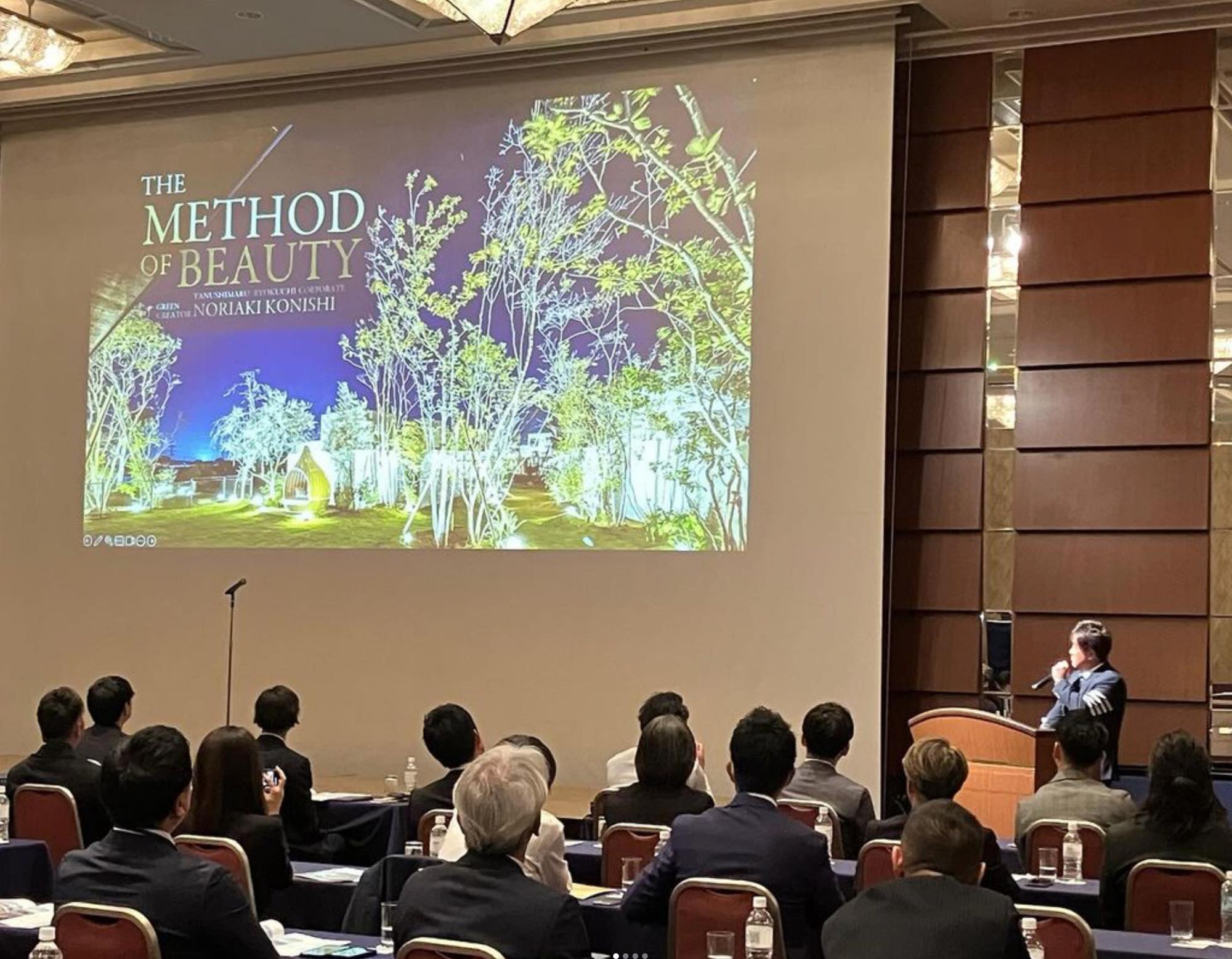 <p>YKK AP エクステリアフォトコンテスト2024</p>
<p>グランドマイスターとしてお邪魔しました😊<br />
受賞者🏅🏆の皆さん おめでとうございました</p>
<p>私も今年の作品を中心に講演をさせて頂きました</p>
<p>清聴ありがとうございました🙇</p>