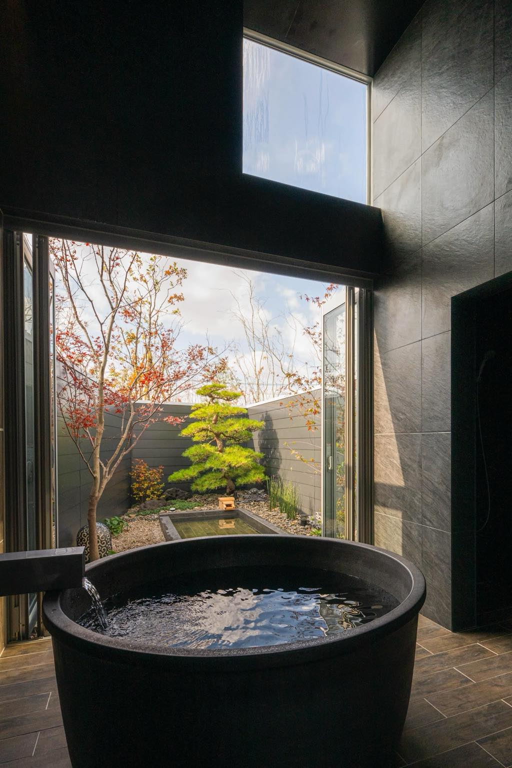 <p>2025年4月14日放送のふるさとWishにて弊社の小西が総合プロデュースをした</p>
<p>大木町にある自然とデザインが融合した唯一無二のスパ・サウナ施設</p>
<p>”SPA&SAUNA COCOCHI” をご紹介していただきました。</p>
<p>KBC九州朝日放送のアーカイブ配信にてぜひご覧ください。</p>
<p>↓↓↓↓</p>
<p><a href="https://kbc.co.jp/wish/article/41020/">https://kbc.co.jp/wish/article/41020/</a></p>
<p> </p>