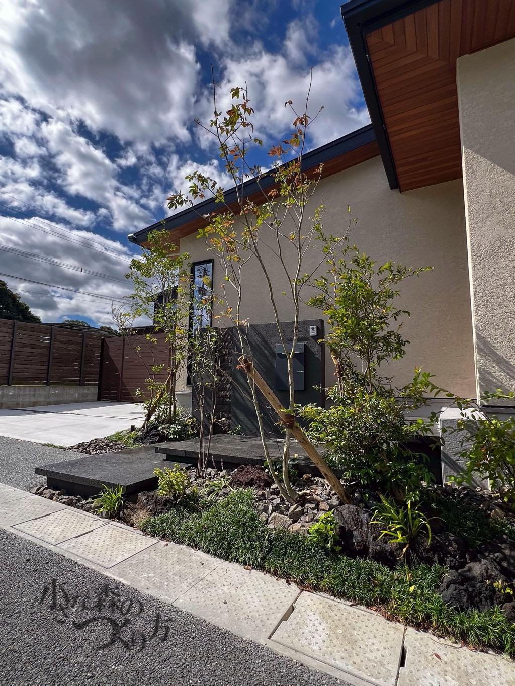 ご利用にあたって重視されたことは何ですか？<ul>
<li>デザイン（プランの提案力）</li>
</ul>