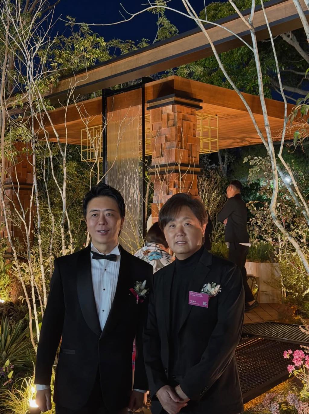 <p>福岡フラワーショー開幕しました。</p>
<p> </p>
<p>今回は仕事がバタバタで社員の皆んなに</p>
<p>お任せして助けてもらい、何とか完成しました🙇♂️</p>
<p> </p>
<p>レセプションパーティでは色々な方にお会いして</p>
<p>いい経験になりました。</p>
<p> </p>
<p>協力して頂いた協賛企業の皆様、施工協力して</p>
<p>頂いた会社様、ボランティアの方、西日本短期大学</p>
<p>の学生の皆様ありがとうございました😭</p>